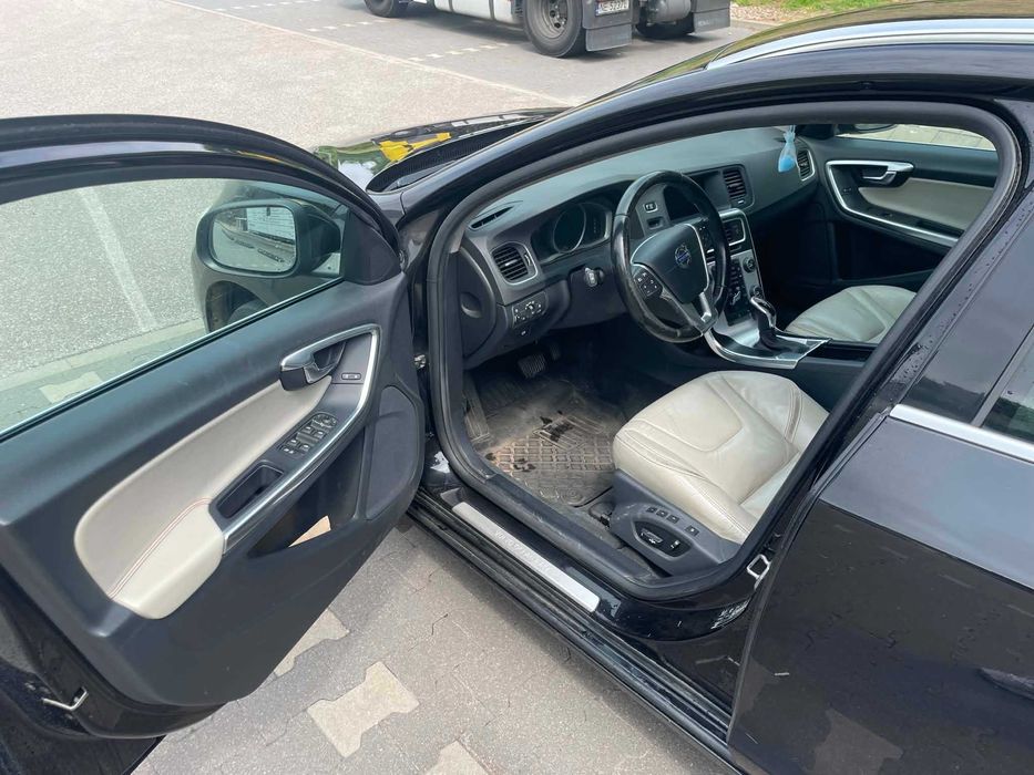 Volvo V60 T3 2016, FV23%, II właściciel