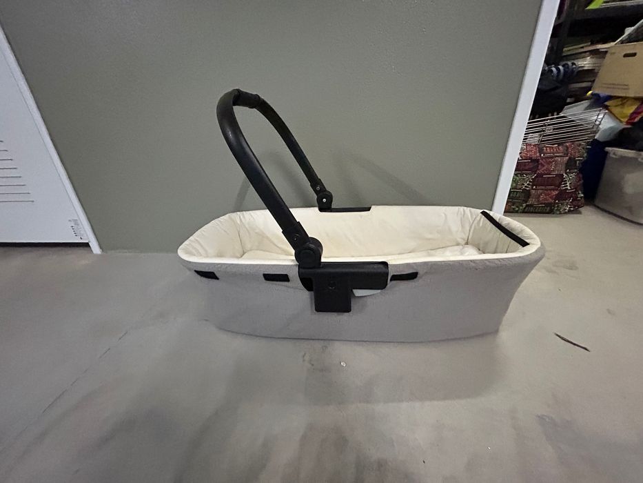 Trio carrinho+alcofa+ovo