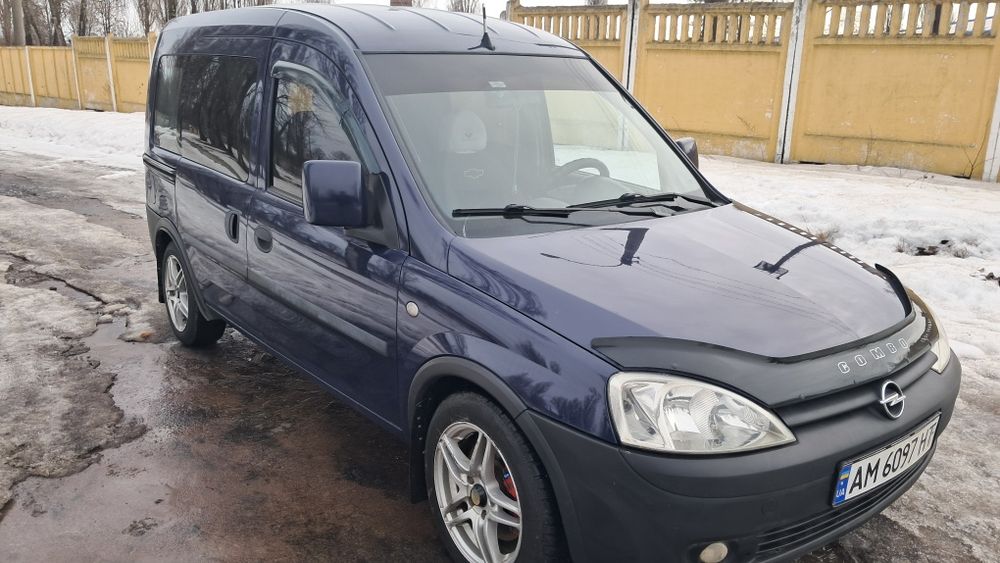 Продаю опель комбо 2005рік 1.7 дизель