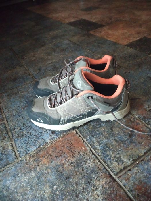 Ботинки HI-TEC детские, 37-40 р.