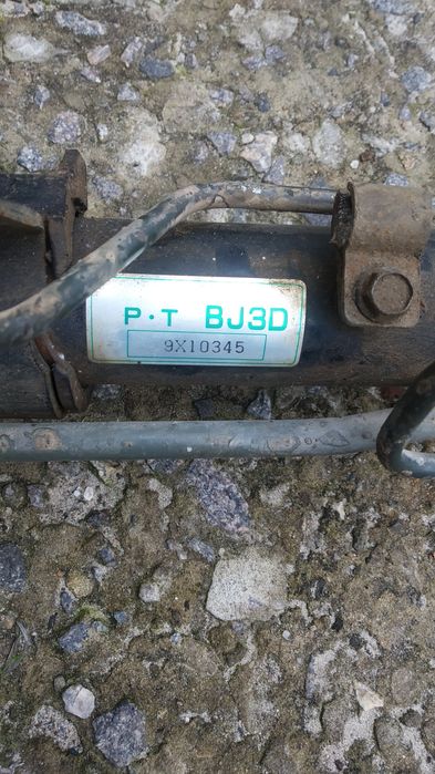 Рейка Mазда 323F ba в чудовому стані