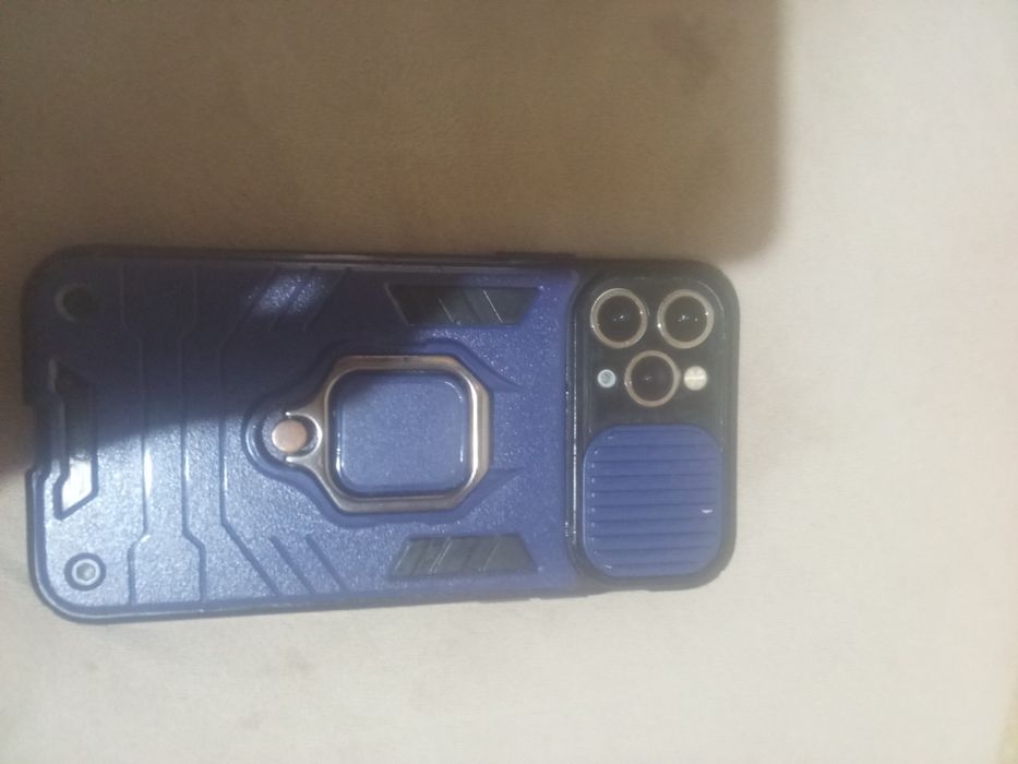 Troco esse iPhone 11 pro max 128GB por um iPhone 8 plus  ou outro iPhone do meu interesse