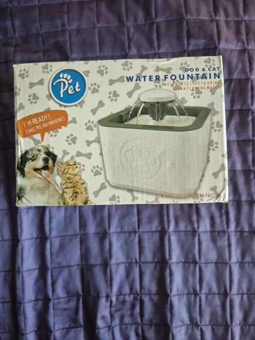 Фонтанчик для котів та собак із змінними фільтрами