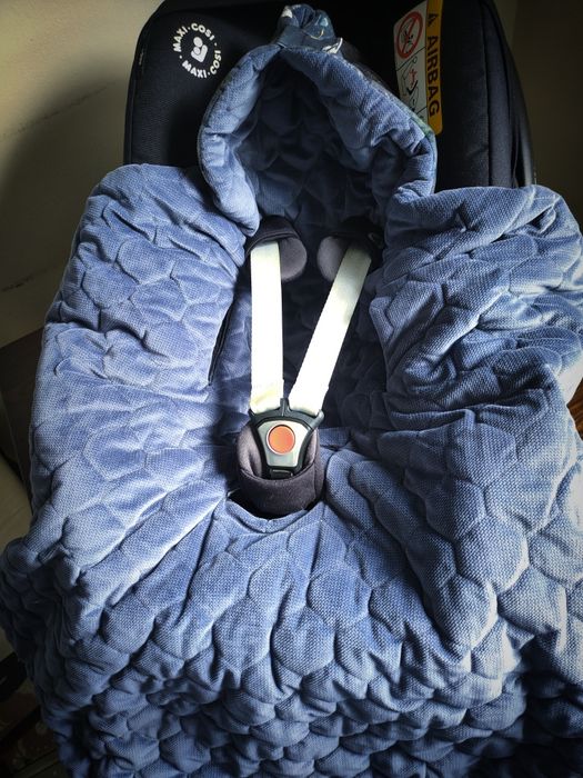 Maxi Cosi Pebble Pro z kocykiem Makaszka