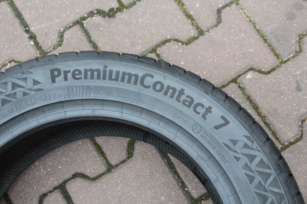 215 55 R17 Continental Premium Contact 7