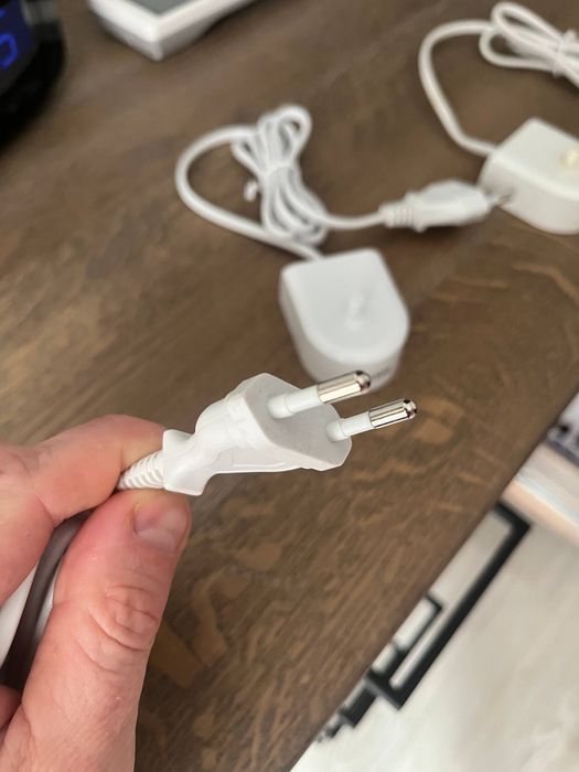 Нова зарядка для зубних щіток Філіпс оригінал