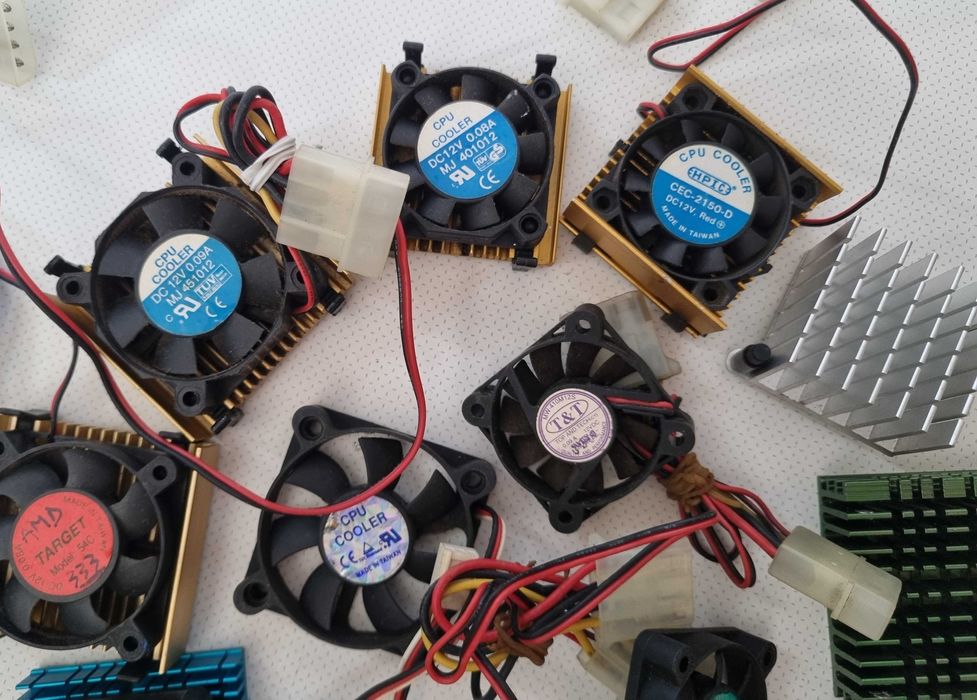Small Heatsinks and Coolers for Vintage Processors64739841879170122