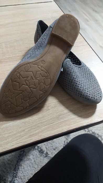 Продаю жіночі туфлі