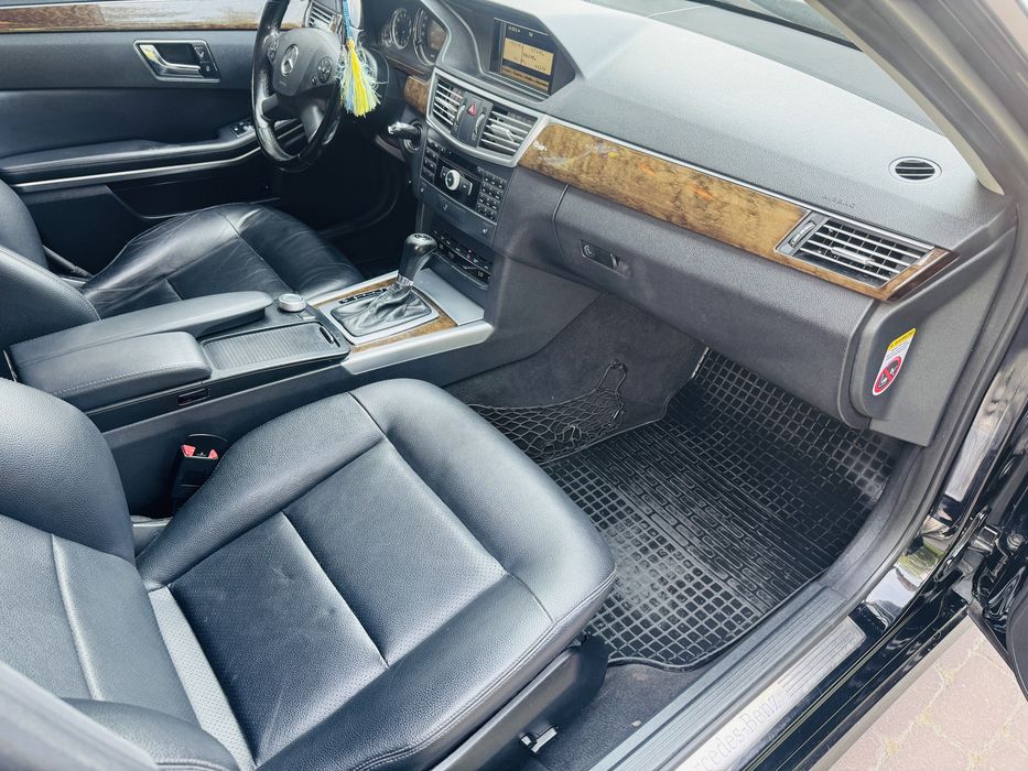 Продам Mercedes-benz E200 2011 рік 2.0 Дизель в хорошому стані! ОБМІН