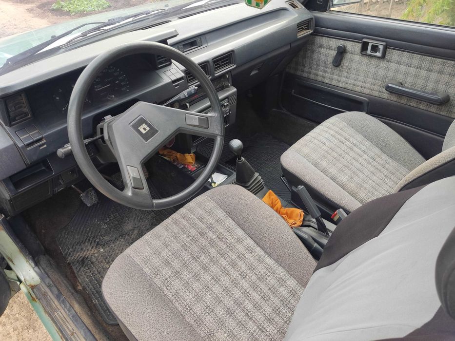 Toyota Corolla DX de 1985 A Andar