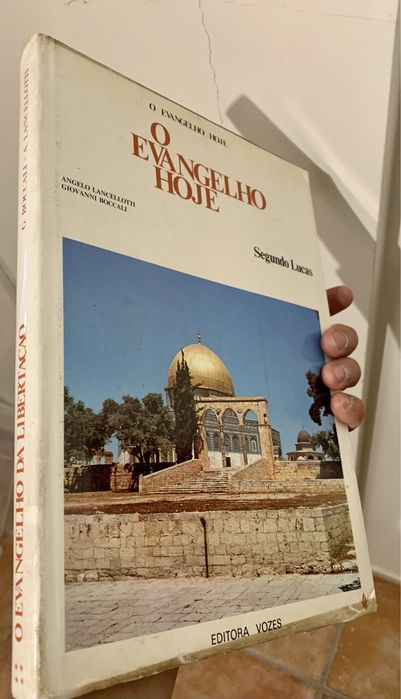 Various New Books, Excellent—See Photos64740895220481121