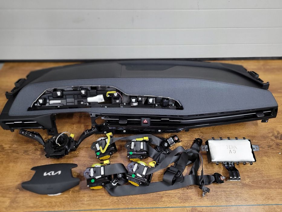 KIA EV6 AIRBAG подушка руля колін сидіння торпеда шторка ремінь ремні