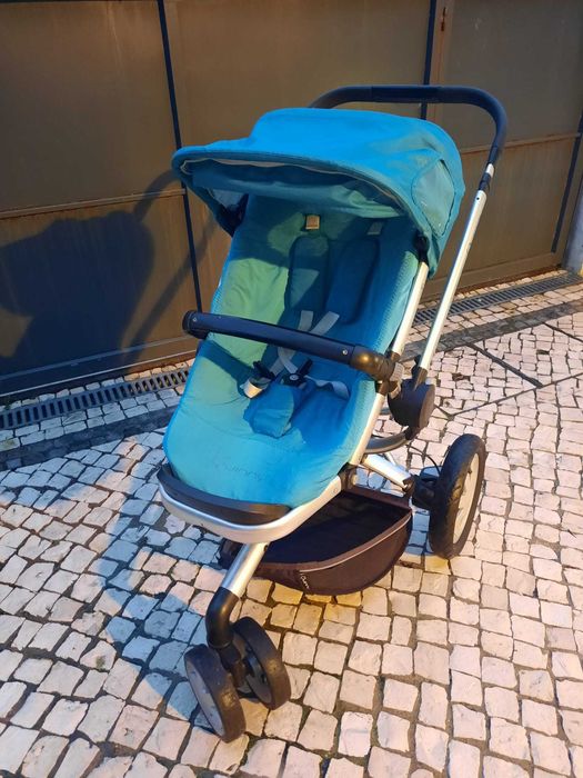 Conjunto maxi-cosi: carro, ovo, cadeirinha, e alcofa.