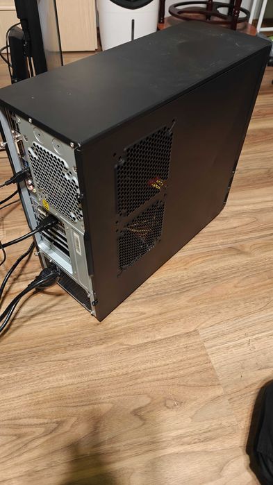 Komputer PC i5/16GB/R9 285 2GB/SSD+HDD + Monitor