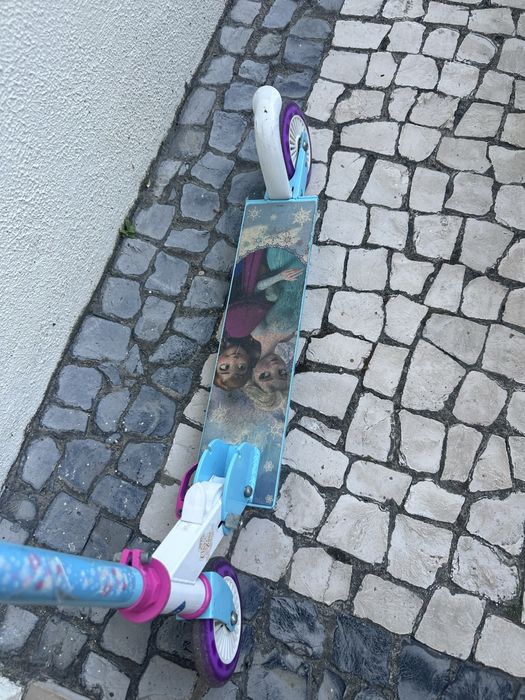 Trotinete elsa criança