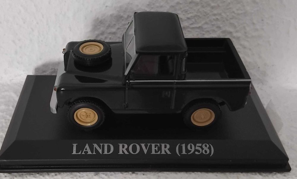 Land Rover ADA.  25€/cada.   Vendo miniaturas da minha coleção 1/43.