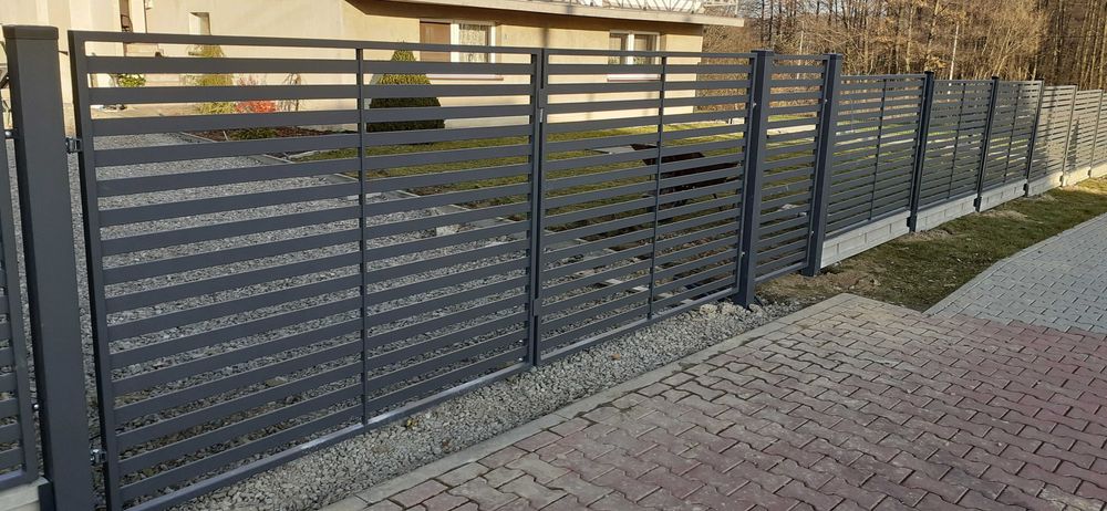 Ogrodzenia. Płoty, panel, siatka, murowane.