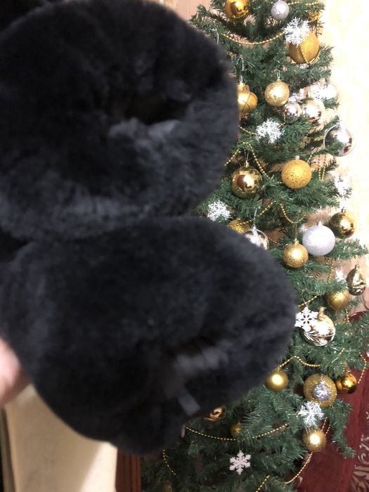 Шуба натуральна   мутон 46 р