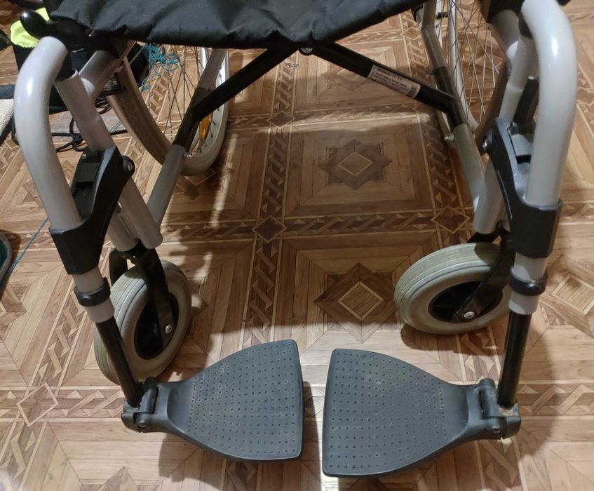 Оренда.Візочок для людей з обмеженими можливостями