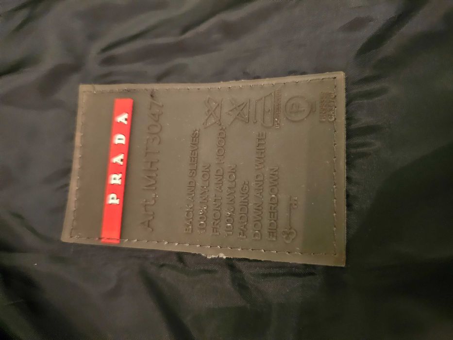 Пуховик мужской Prada