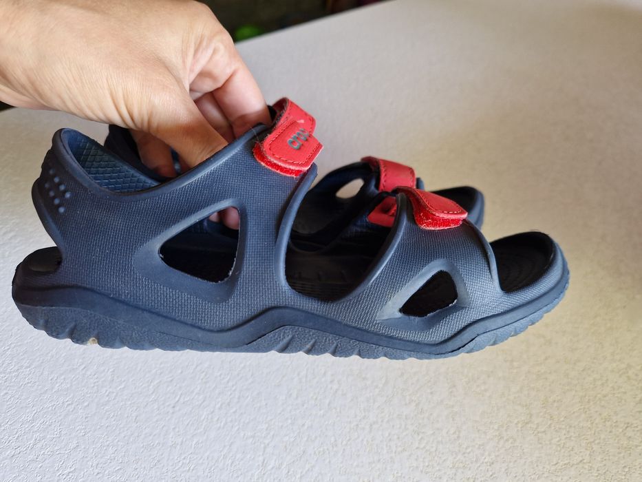 Crocs J1 sandały gumowe granatowo / czerwone