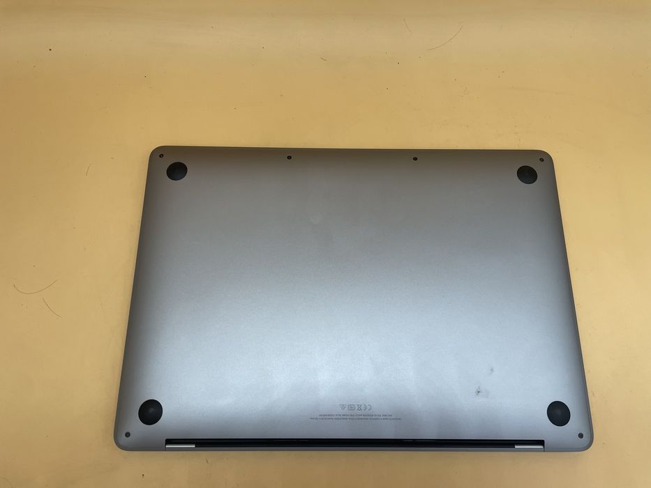 Macbook pro 2018 i7 512gb