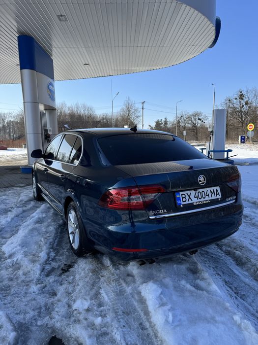 Продам автомобіль Skoda Superb