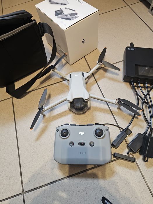 Dron DJI Mini 3 - kart 512gb + akcesoria