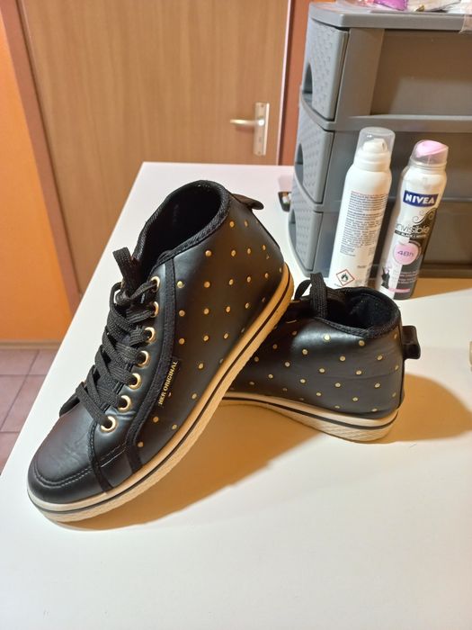 Buty damskie sprzedam.