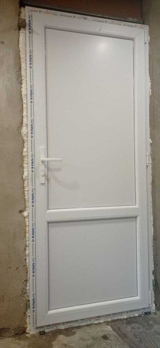 Пластиковые двери доступная цена быстрая бесплатная доставка