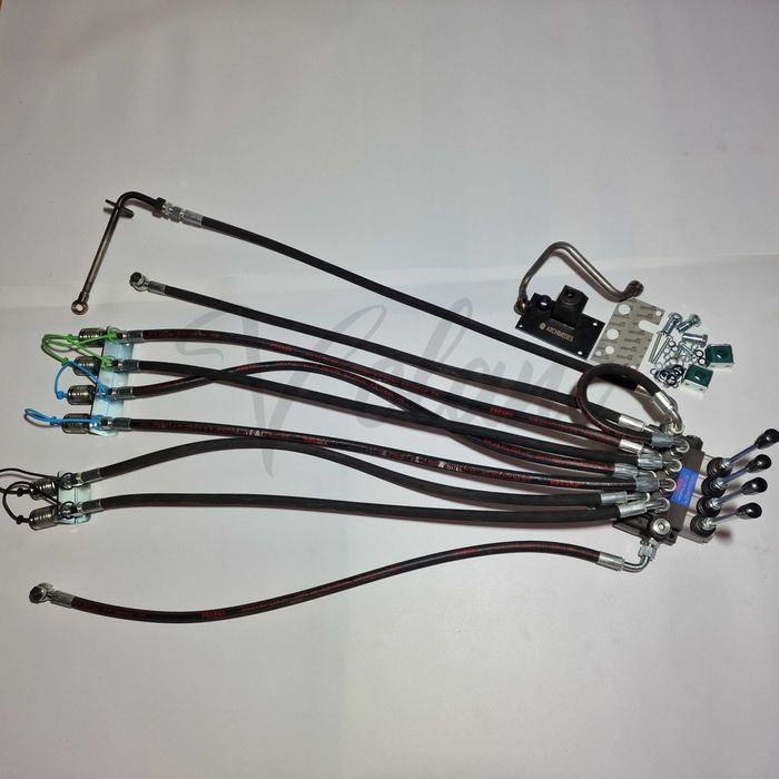 Rozdzielacz Hydrauliczny 4 Sekcyjny Zewnętrzny Ursus C-360