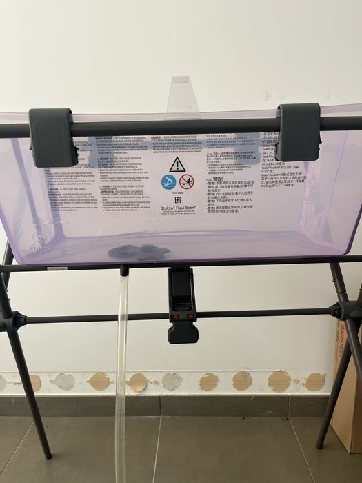 Banheira Flexi Recem Nascido e Balde colocar fraldas
