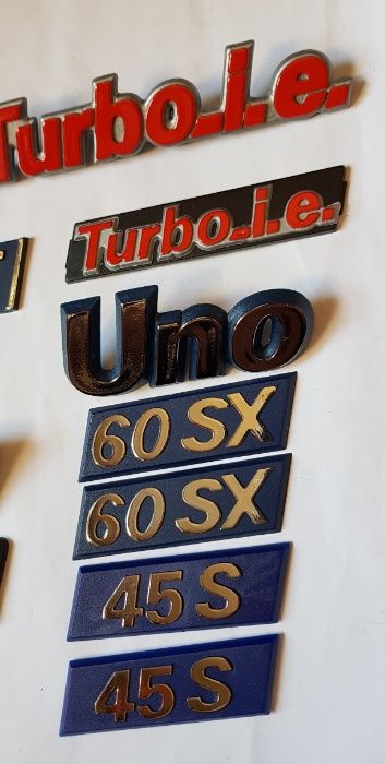 UNO Fiat Emblemas logos simbolos legendas novos