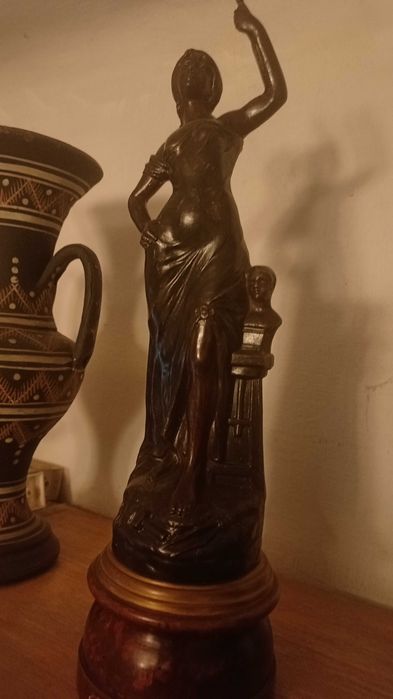 Rzeźba, figura, muza,   brązowienie, XIX w., uzaza