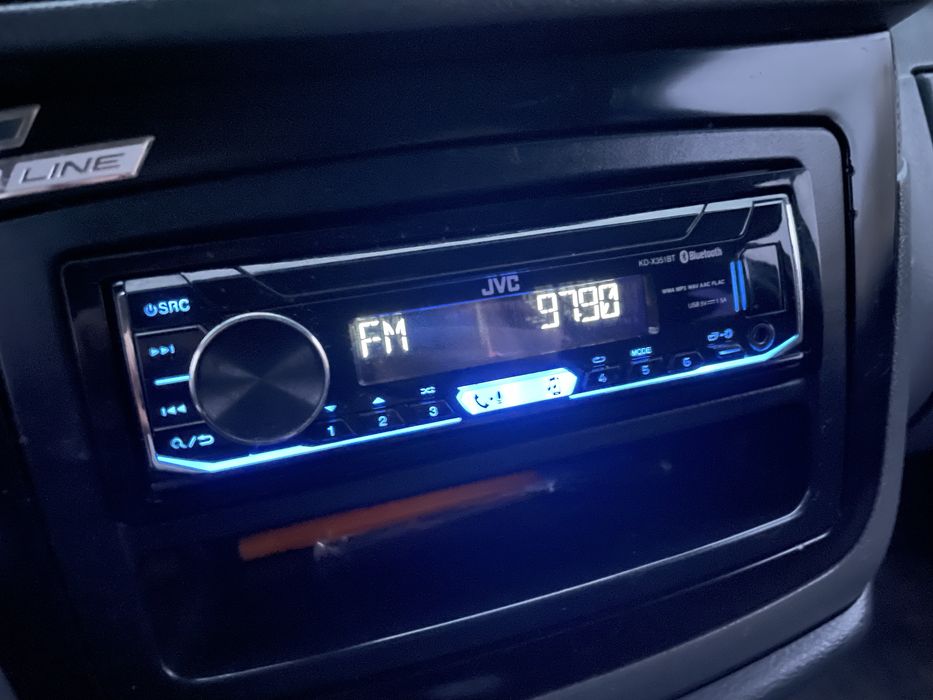 Продам JVC KD351BT