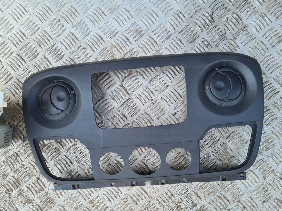 Renault Master III 2.3 radio nawigacja instalacja antena ramka radia