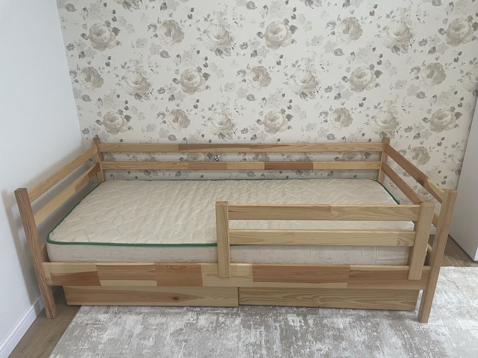 Ліжко односпальне «Ясен» зі світлого деревв