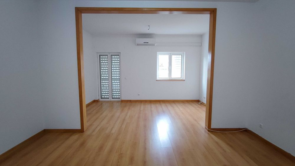 ARRENDA-SE APARTAMENTO T3 | Centro de Oliveira do Hospital