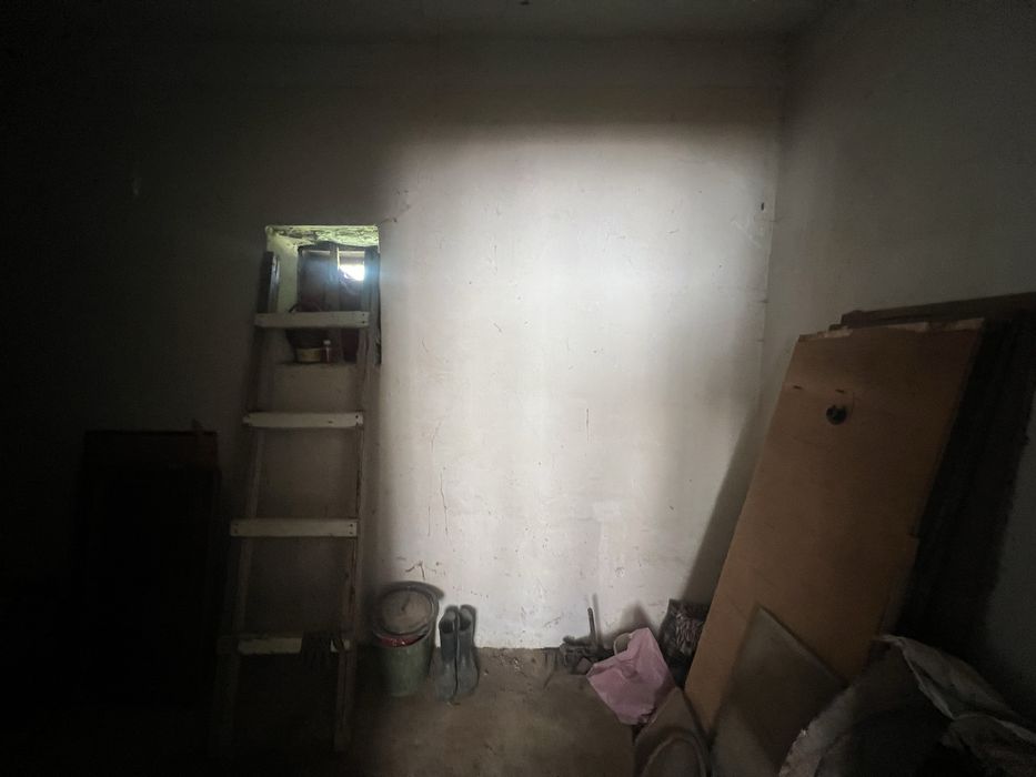 Продаж цегляного будинку