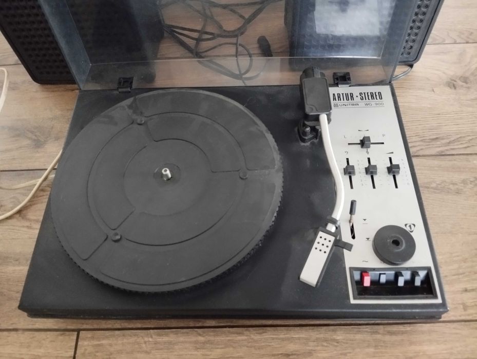 Gramofon adapter Artur z kolumnami