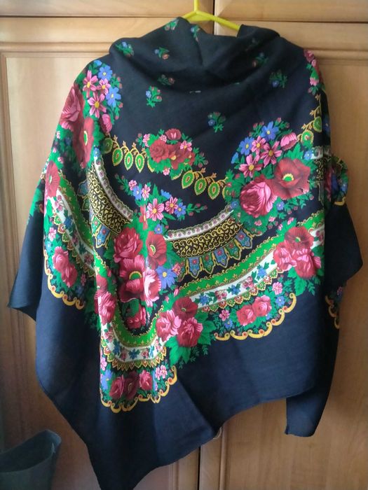 Платок (хустка) велика продам