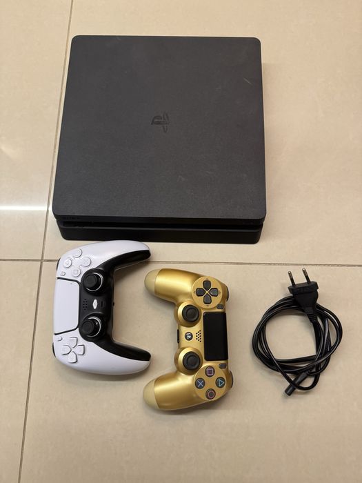 Ps4 slim  500G + 2 comandos