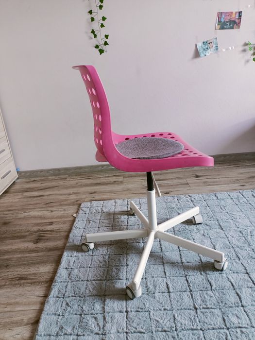 Fotel do biurka, różowy Ikea