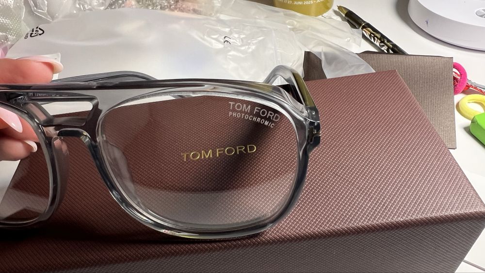 Фотохромні окуляри Tom Ford FT1022