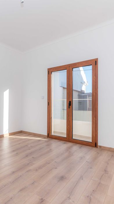 Moradia T3 Totalmente Remodelada
