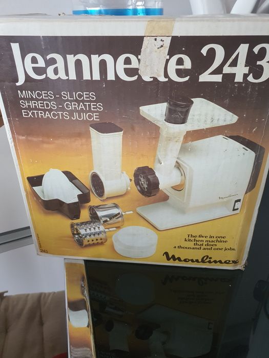 Máquina antiga jennete