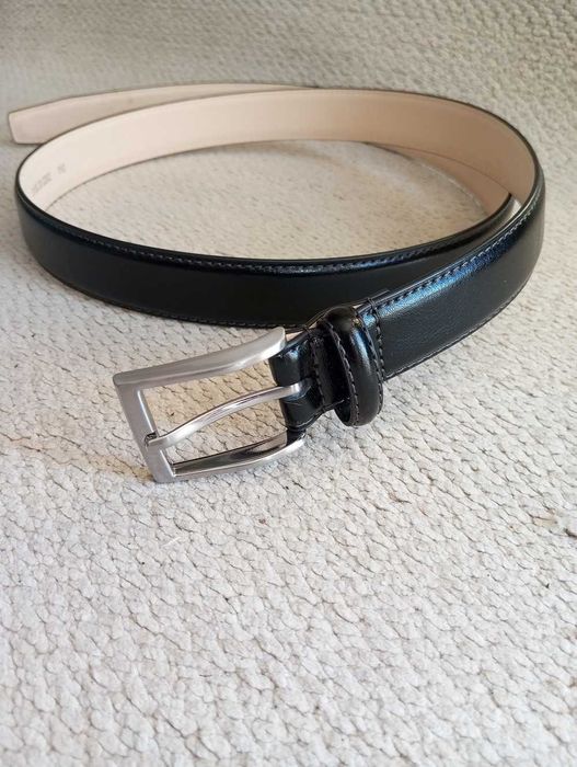 Cinto / Correia cabedal -- NOVO --- PRETO 110 cm