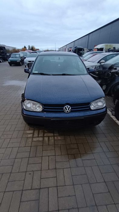 Volkswagen Golf IV 4 zderzak maska lampa LB5N