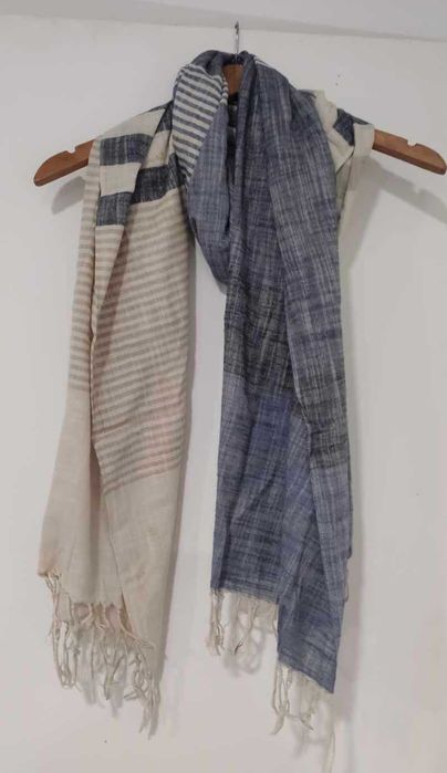 Echarpe – 55 x 2,24 – tons azul e bege