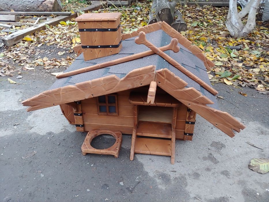 Будка деревянная, домик для собаки